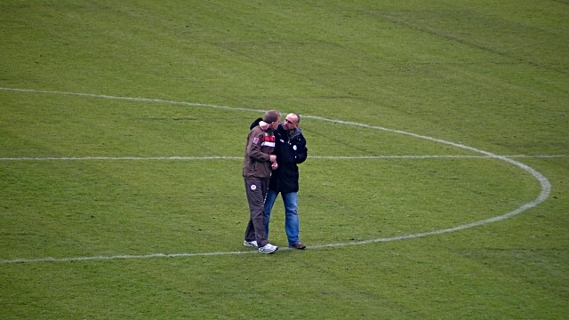 Stani umarmt Truller